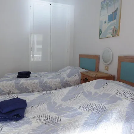 公寓 One Bedroom With Large Balcony